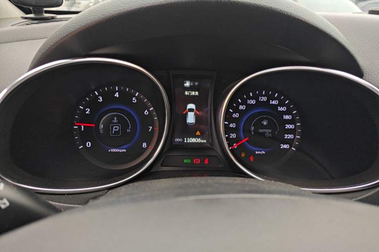 Used Hyundai Grand SantaFe 2013 3.0L 7-Seater Four-Wheel-Drive Comfort Edition Instrument Cluster