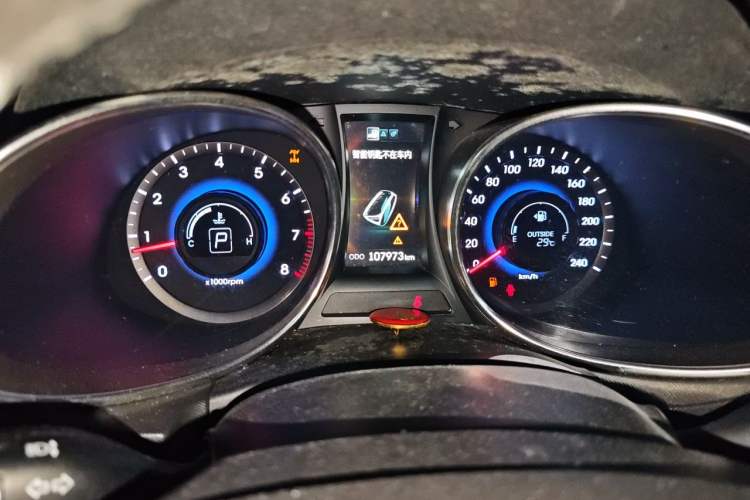 Used Hyundai Grand SantaFe 2013 3.0L 7-Seater Four-Wheel-Drive Comfort Edition Instrument Cluster
