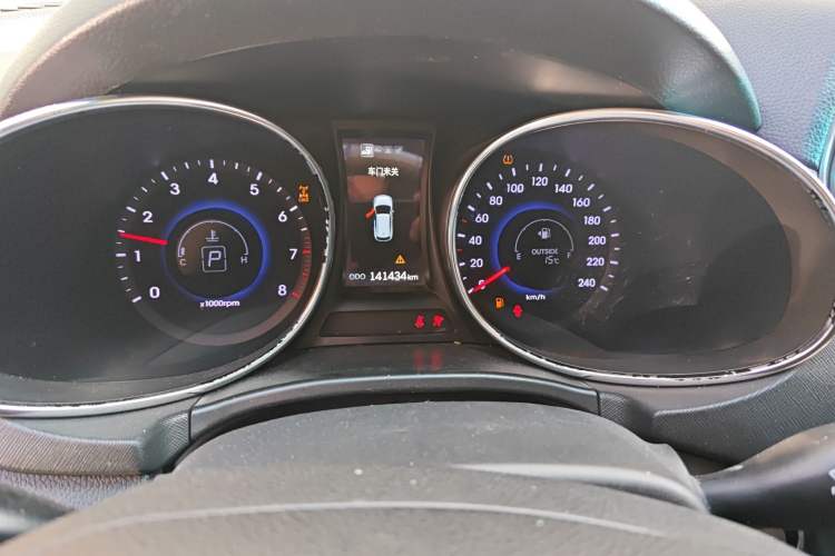 Used Hyundai Grand SantaFe 2013 3.0L 7-Seater 4x4 Flagship Edition Instrument Cluster