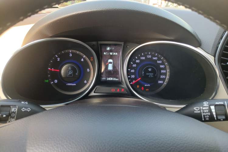Used Hyundai Grand SantaFe 2013 2.2T 7-Seater Four-Wheel-Drive Comfort Edition Instrument Cluster