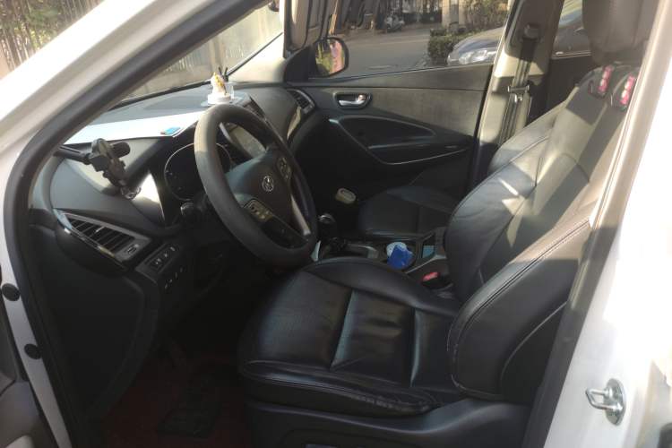 Used Hyundai Grand SantaFe 2013 2.2T 7-Seater Four-Wheel-Drive Flagship Edition Left Front Seat