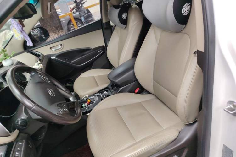 Used Hyundai Grand SantaFe 2013 3.0L 7-Seater Four-Wheel-Drive Comfort Edition Left Front Seat