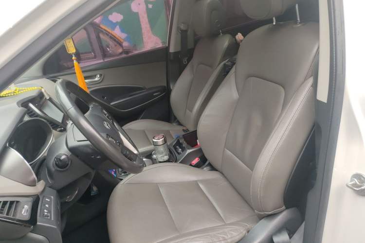 Used Hyundai Grand SantaFe 2013 3.0L 7-Seater Four-Wheel-Drive Comfort Edition Left Front Seat