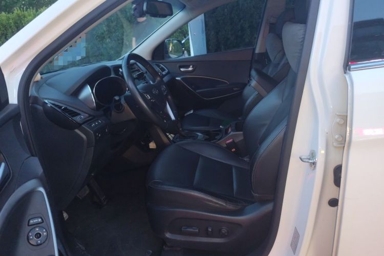 Used Hyundai Grand SantaFe 2013 3.0L 7-Seater Four-Wheel-Drive Comfort Edition Left Front Seat