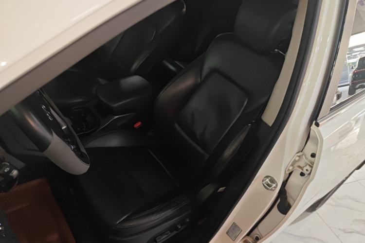 Used Hyundai Grand SantaFe 2013 3.0L 7-Seater 4x4 Flagship Edition Left Front Seat