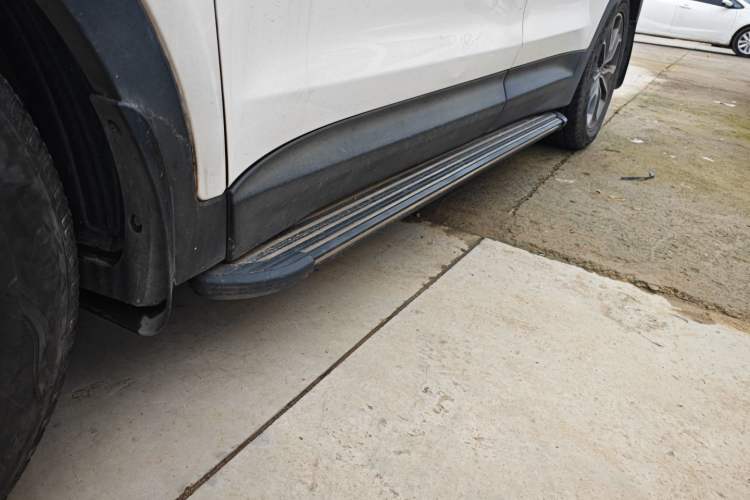 Used Hyundai Grand SantaFe 2013 3.0L 7-Seater Four-Wheel-Drive Comfort Edition Left Side Sill