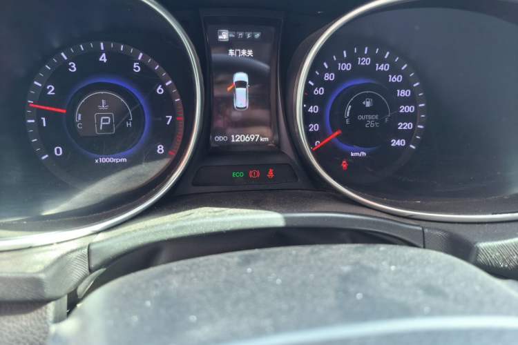 Used Hyundai Grand SantaFe 2013 3.0L 6-seat 4x4 Brown Interior Flagship Edition Odometer Close Up