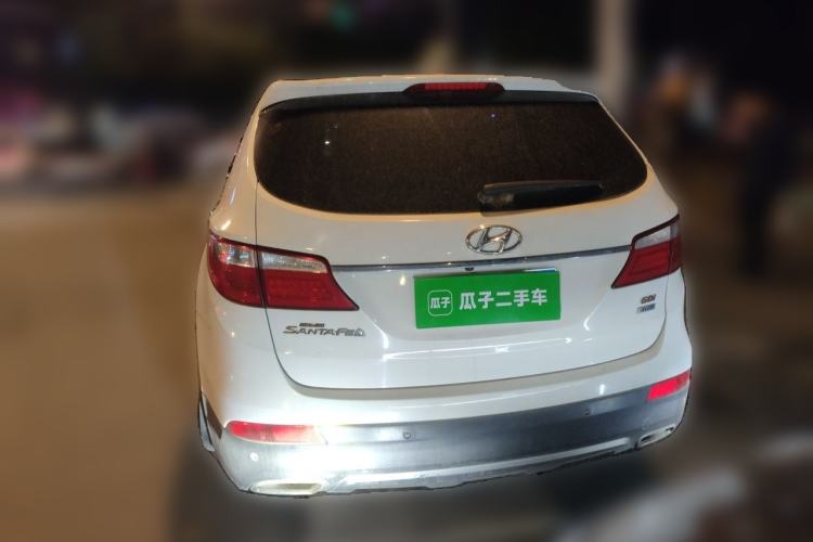 Used Hyundai Grand SantaFe 2013 3.0L 7-Seater Four-Wheel-Drive Comfort Edition Rear