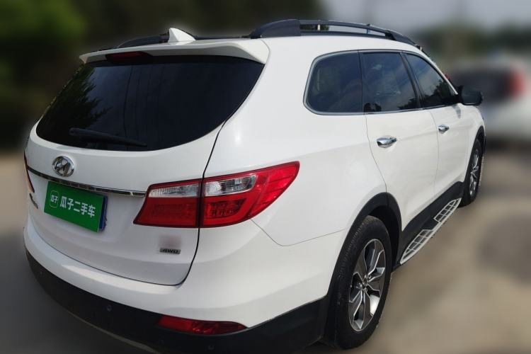 Used Hyundai Grand SantaFe 2013 3.0L 7-Seater Four-Wheel-Drive Comfort Edition Rear Right 45 Deg