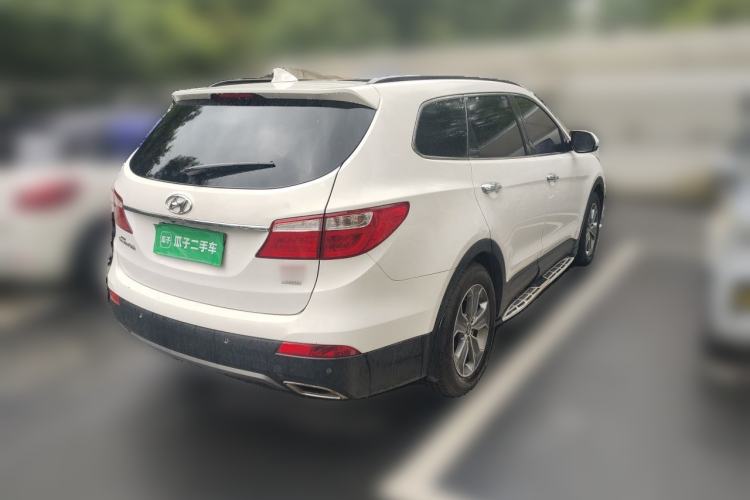 Used Hyundai Grand SantaFe 2013 3.0L 7-Seater Four-Wheel-Drive Comfort Edition Rear Right 45 Deg
