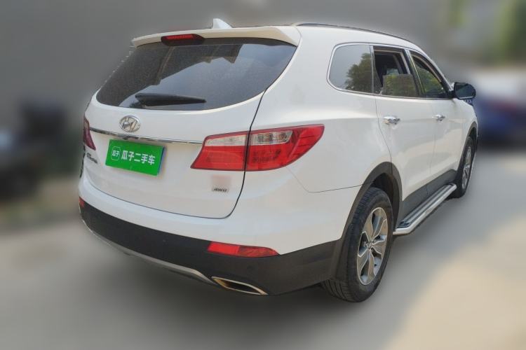 Used Hyundai Grand SantaFe 2013 3.0L 7-Seater Four-Wheel-Drive Comfort Edition Rear Right 45 Deg