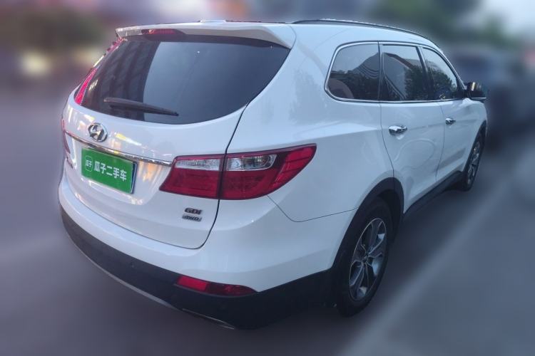 Used Hyundai Grand SantaFe 2013 3.0L 7-Seater Four-Wheel-Drive Comfort Edition Rear Right 45 Deg