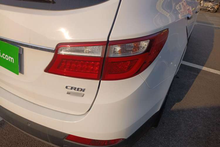 Used Hyundai Grand SantaFe 2013 2.2T 7-Seater Four-Wheel-Drive Comfort Edition Right Rear Taillight