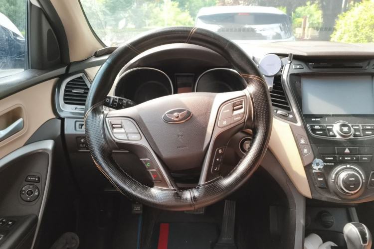 Used Hyundai Grand SantaFe 2013 2.2T 7-Seater Four-Wheel-Drive Comfort Edition Steering Wheel