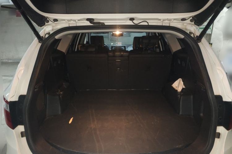 Used Hyundai Grand SantaFe 2013 3.0L 7-Seater Four-Wheel-Drive Comfort Edition Trunk