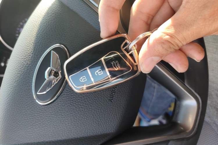 Used Hyundai Grand SantaFe 2013 3.0L 7-Seater 4x4 Flagship Edition Vehicle Key