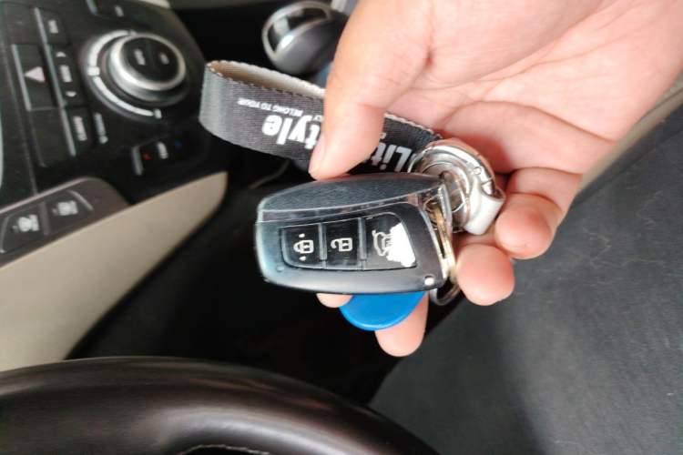 Used Hyundai Grand SantaFe 2013 3.0L 7-Seater Four-Wheel-Drive Comfort Edition Vehicle Key