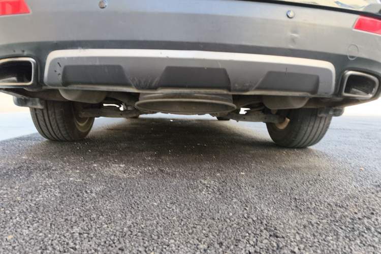 Used Hyundai Grand SantaFe 2015 2.0T 7-Seater Two-Wheel Drive Leading Edition Chassis Rear