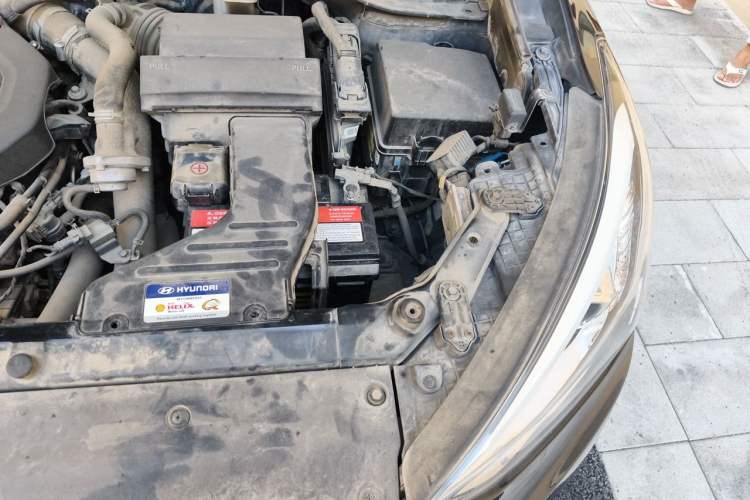 Used Hyundai Grand SantaFe 2015 2.0T 7-Seater Two-Wheel Drive Leading Edition Engine Bay Left