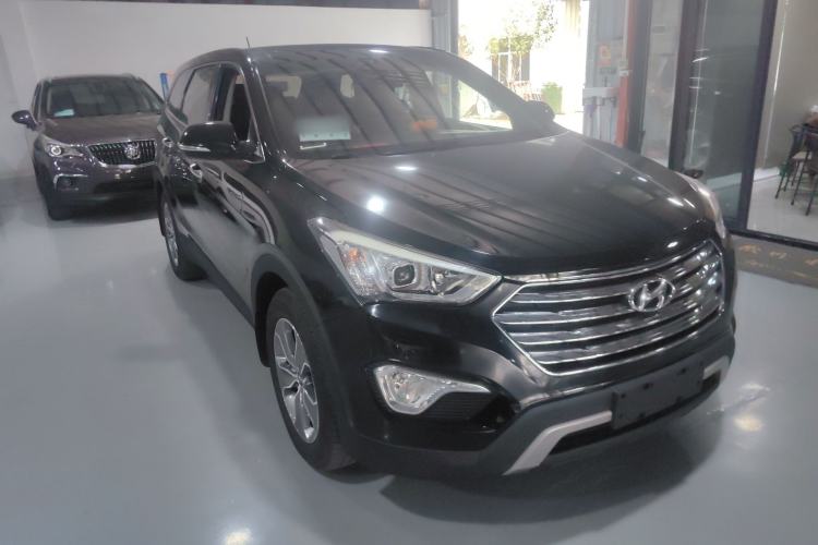 Used Hyundai Grand SantaFe 2015 2.0T 7-Seater Two-Wheel Drive Leading Edition Front Right 45 Deg