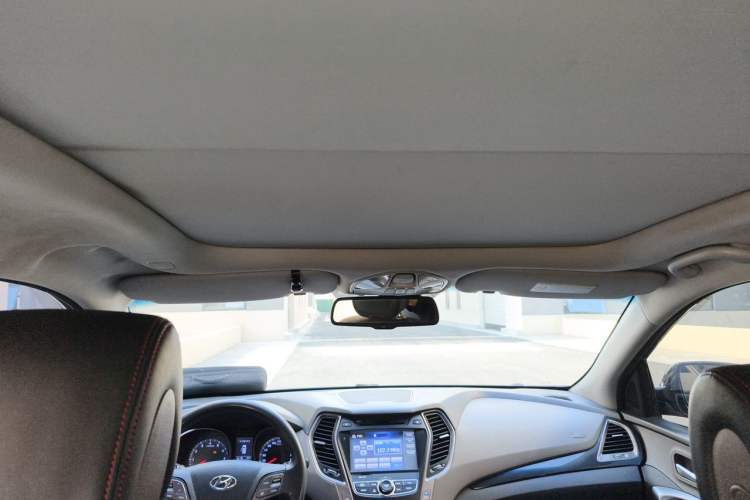 Used Hyundai Grand SantaFe 2015 2.0T 7-Seater Two-Wheel Drive Leading Edition Headliner