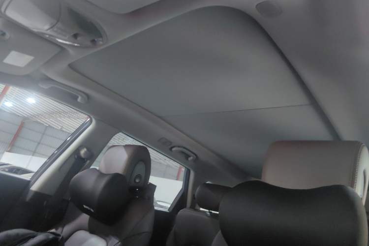 Used Hyundai Grand SantaFe 2015 2.0T 7-Seater Two-Wheel Drive Leading Edition Headliner