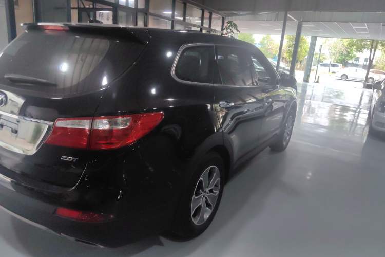 Used Hyundai Grand SantaFe 2015 2.0T 7-Seater Two-Wheel Drive Leading Edition Right Rear Taillight