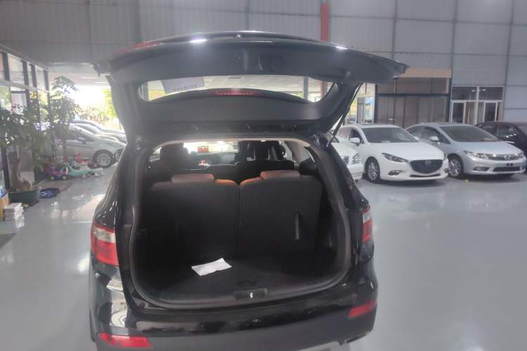 Used Hyundai Grand SantaFe 2015 2.0T 7-Seater Two-Wheel Drive Leading Edition Trunk