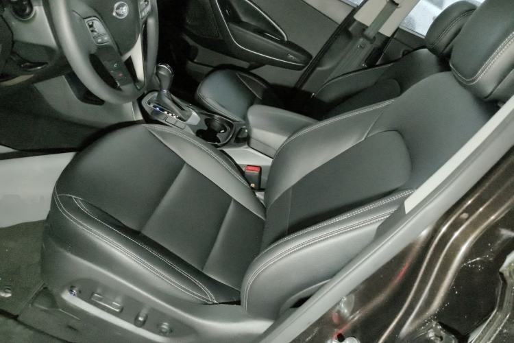 Used Hyundai Grand SantaFe 2015 2.2T 7-Seater Two-Wheel-Drive Zhi Ling Limited Edition Left Front Seat