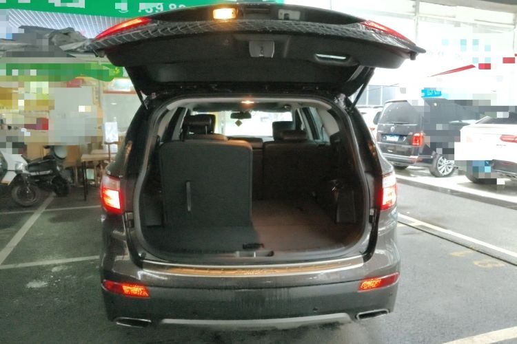 Used Hyundai Grand SantaFe 2015 2.2T 7-Seater Two-Wheel-Drive Zhi Ling Limited Edition Trunk