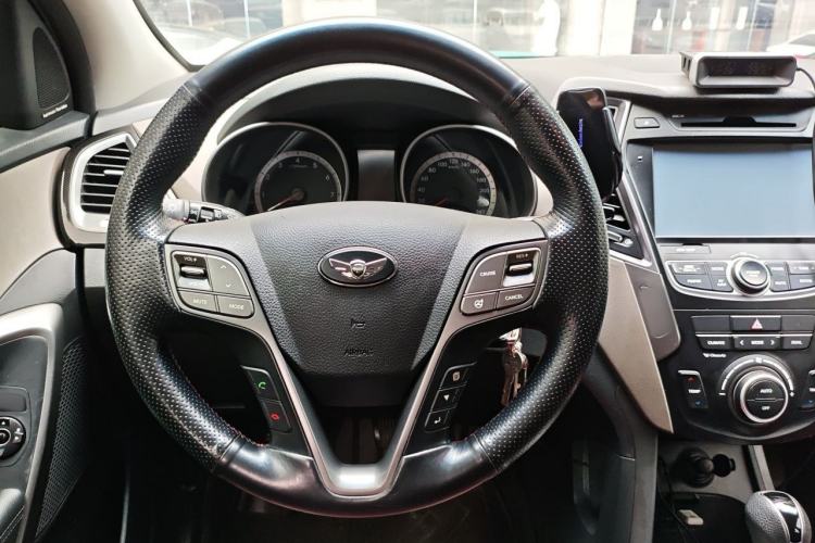 Used Hyundai Grand SantaFe 2015 2.0T 7-Seater Two-Wheel Drive Leading Edition Steering Wheel