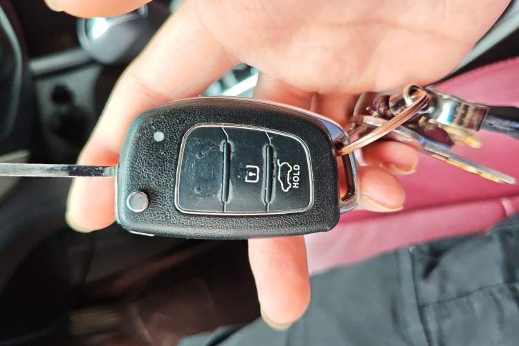 Used Hyundai Grand SantaFe 2015 2.0T 7-Seater Two-Wheel Drive Leading Edition Vehicle Key