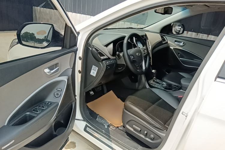 Used Hyundai Grand SantaFe 2015 2.0T 7-Seater Two-Wheel Drive Leading Edition Driver Seat