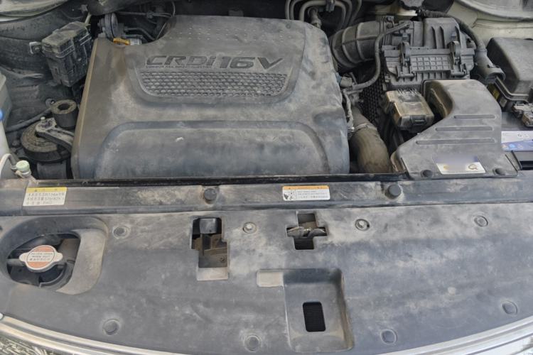 Used Hyundai Grand SantaFe 2015 2.2T 7-Seater Two-Wheel-Drive Zhi Ling Limited Edition Engine Bay