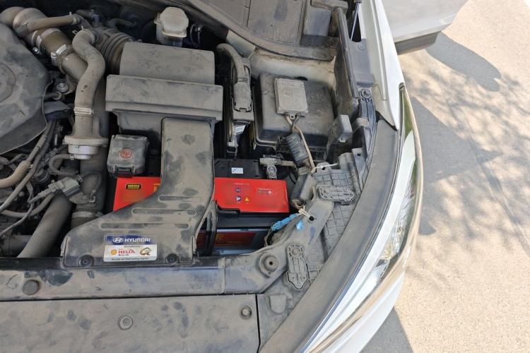 Used Hyundai Grand SantaFe 2015 2.0T 7-Seater Two-Wheel Drive Leading Edition Engine Bay Left
