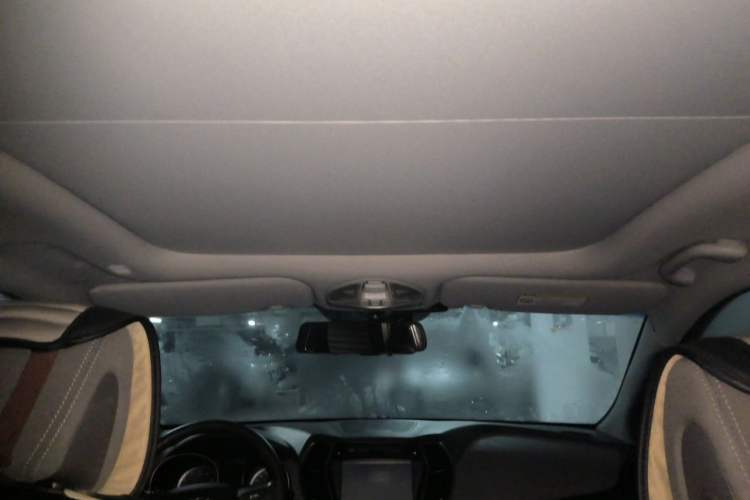 Used Hyundai Grand SantaFe 2015 2.0T 7-Seater Two-Wheel Drive Leading Edition Headliner