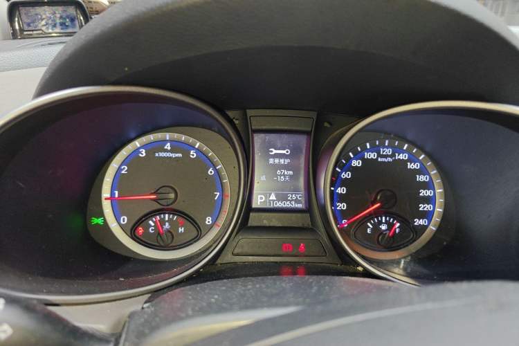 Used Hyundai Grand SantaFe 2015 2.0T 7-Seater Two-Wheel Drive Leading Edition Instrument Cluster