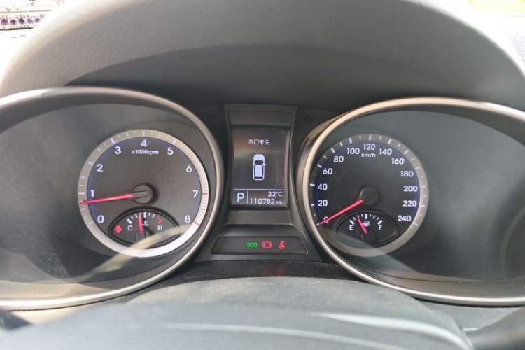 Used Hyundai Grand SantaFe 2015 2.0T 7-Seater Two-Wheel Drive Leading Edition Instrument Cluster