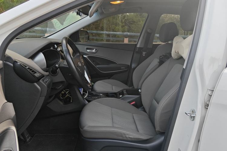 Used Hyundai Grand SantaFe 2015 2.2T 7-Seater Two-Wheel-Drive Zhi Ling Limited Edition Left Front Seat