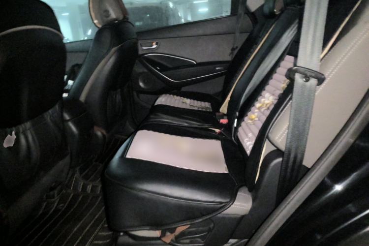 Used Hyundai Grand SantaFe 2015 2.0T 7-Seater Two-Wheel Drive Leading Edition Left Rear Seat