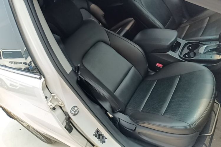 Used Hyundai Grand SantaFe 2015 2.0T 7-Seater Two-Wheel Drive Leading Edition Right Front Seat
