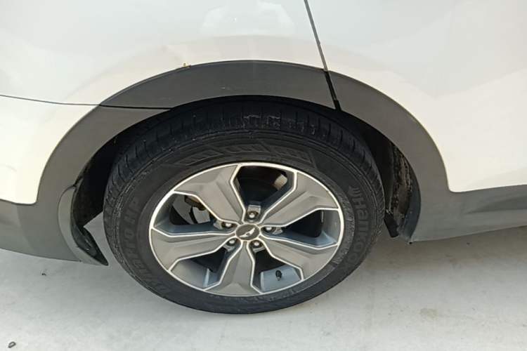 Used Hyundai Grand SantaFe 2015 2.0T 7-Seater Two-Wheel Drive Leading Edition Right Rear Wheel Hub