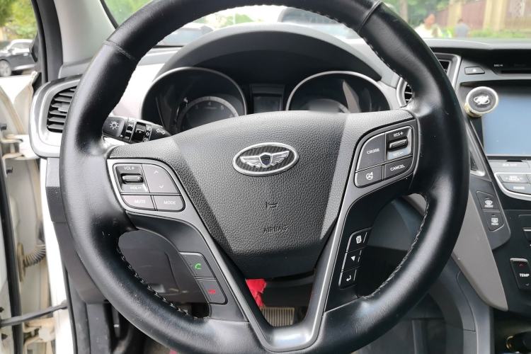Used Hyundai Grand SantaFe 2015 2.0T 7-Seater Two-Wheel Drive Leading Edition Steering Wheel