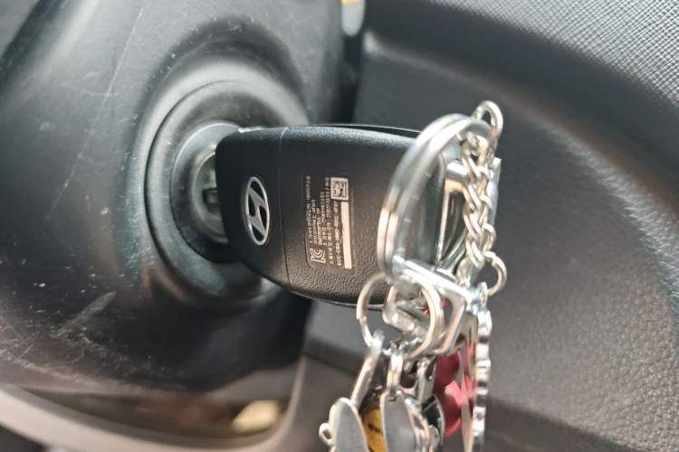Used Hyundai Grand SantaFe 2015 2.0T 7-Seater Two-Wheel Drive Leading Edition Vehicle Key