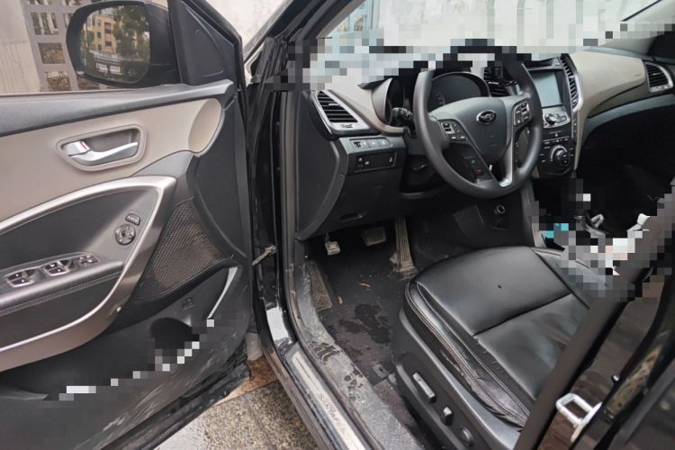 Used Hyundai Grand SantaFe 2016 2.0T 7-Seater Four-Wheel-Drive Leading Edition Driver Seat