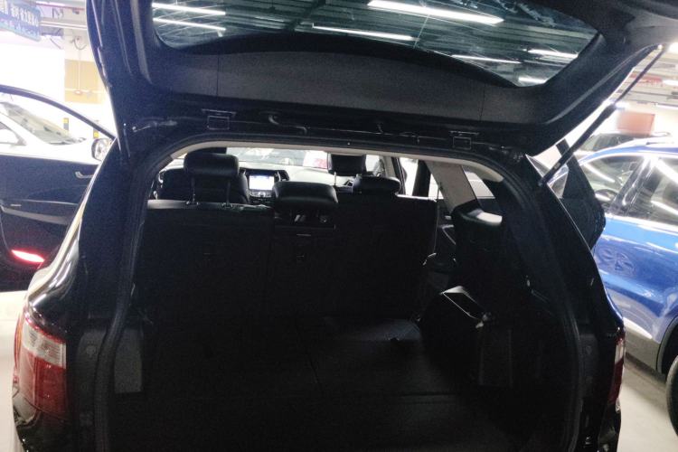 Used Hyundai Grand SantaFe 2016 2.0T 7-Seater Four-Wheel-Drive Leading Edition Trunk