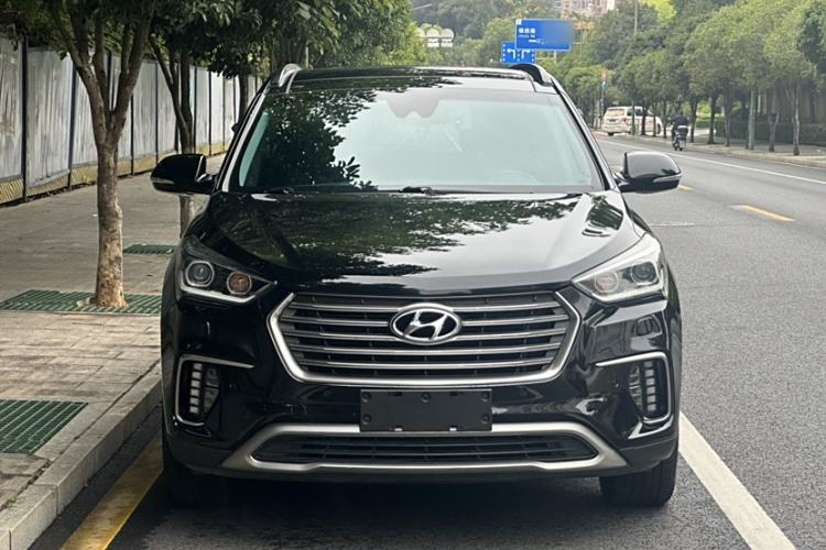 Used Hyundai Grand SantaFe 2017 3.0L 7-seat Four-Wheel-Drive Flagship Edition Exterior 1