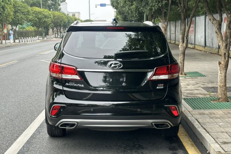 Used Hyundai Grand SantaFe 2017 3.0L 7-seat Four-Wheel-Drive Flagship Edition Exterior 3