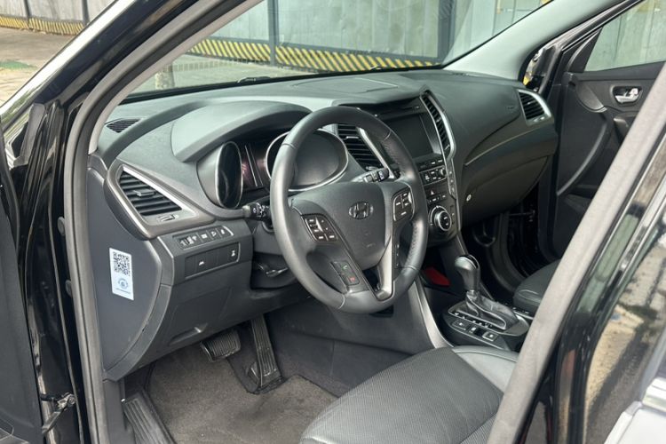 Used Hyundai Grand SantaFe 2017 3.0L 7-seat Four-Wheel-Drive Flagship Edition Interior 6