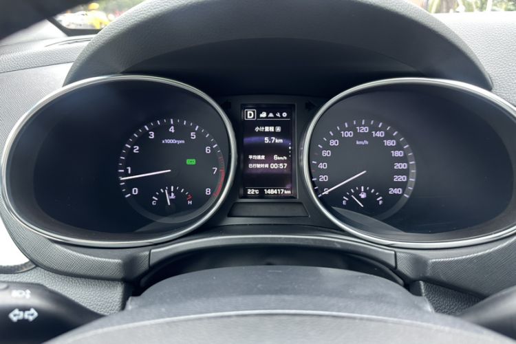 Used Hyundai Grand SantaFe 2017 3.0L 7-seat Four-Wheel-Drive Flagship Edition Odometer Close Up
